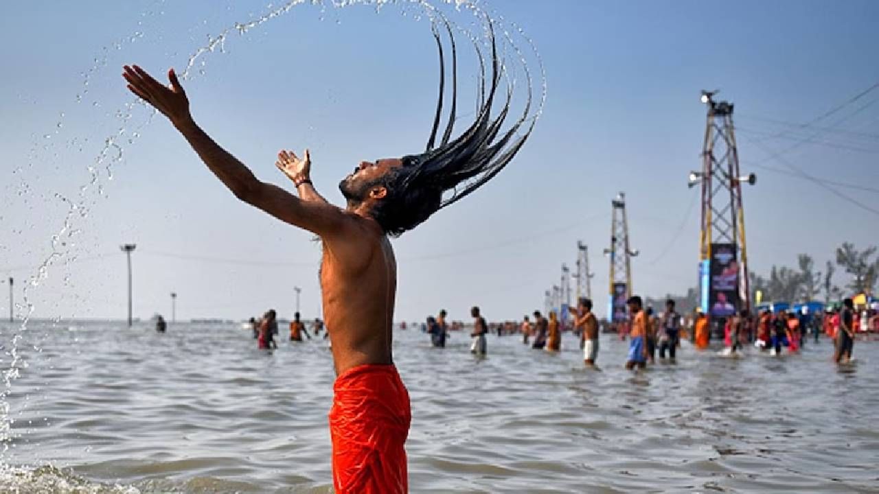 Shrawan Purnima 2023 : पौर्णिमा तिथीला का केले जाते नदीत स्नान? असे आहे धार्मिक महत्त्व