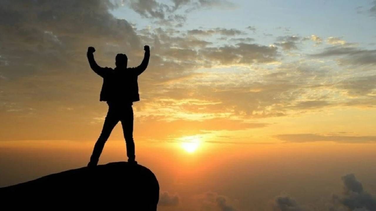 रोज सकाळी उठल्यानंतर अवश्य करा ही कामे, यशस्वी होण्यापासून तुम्हाला कोणीही थांबवू शकणार नाही रोज सकाळी उठल्यानंतर अवश्य करा ही कामे, यशस्वी होण्यापासून तुम्हाला कोणीही थांबवू शकणार नाही