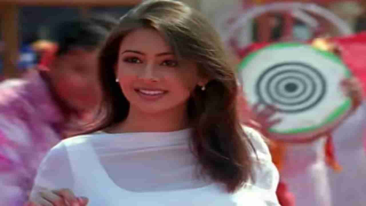 Mohabbatein सिनेमातील प्रिती झंगियानी आठवतेय; सध्या काय करते अभिनेत्री?