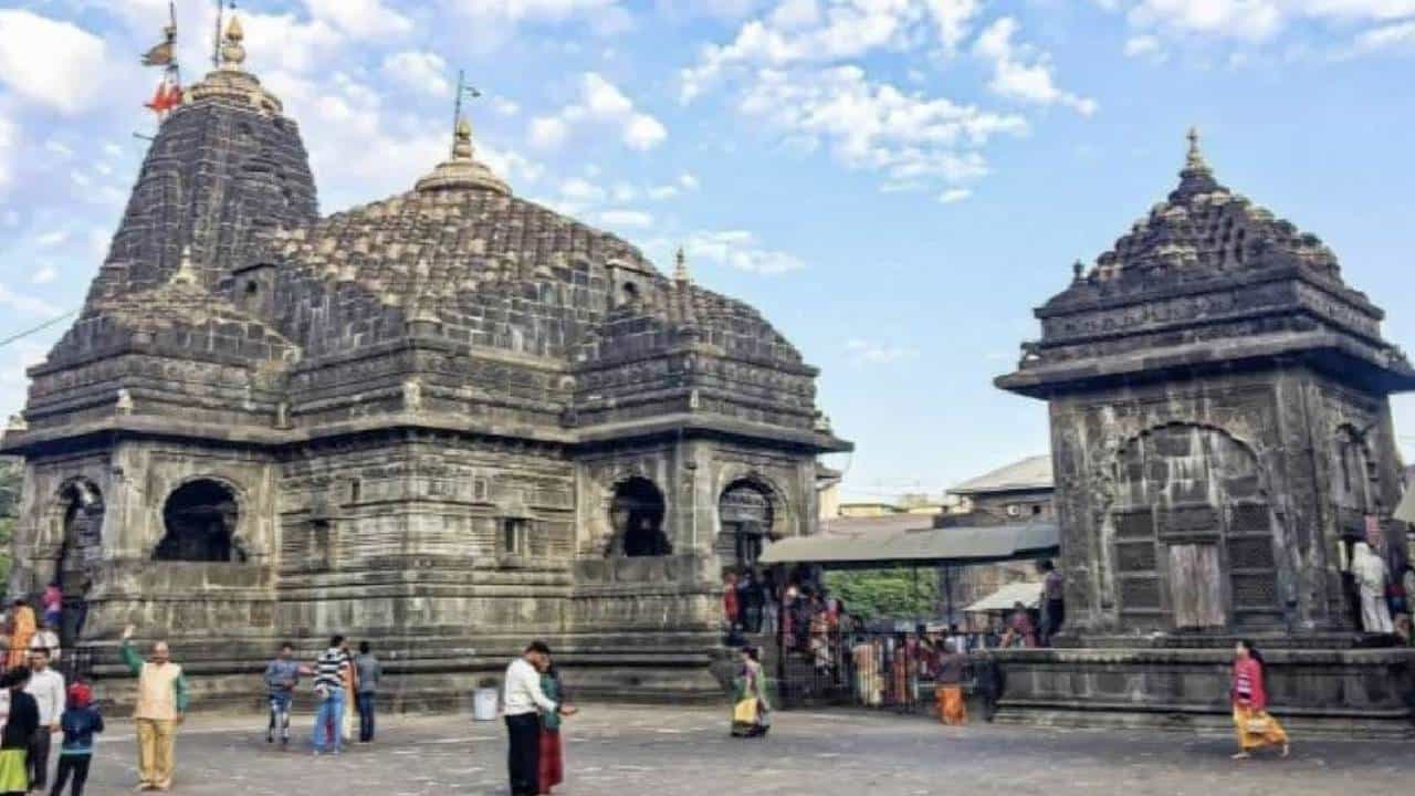 Shravan : पहिला श्रावण सोमवार; त्र्यंबक राजाच्या दर्शनासाठी भाविकांनी गर्दी