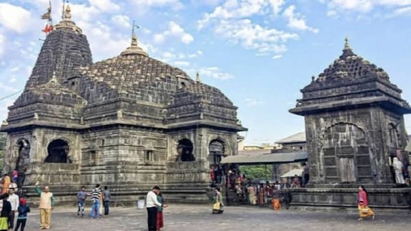 Shravan : पहिला श्रावण सोमवार; त्र्यंबक राजाच्या दर्शनासाठी भाविकांनी गर्दी