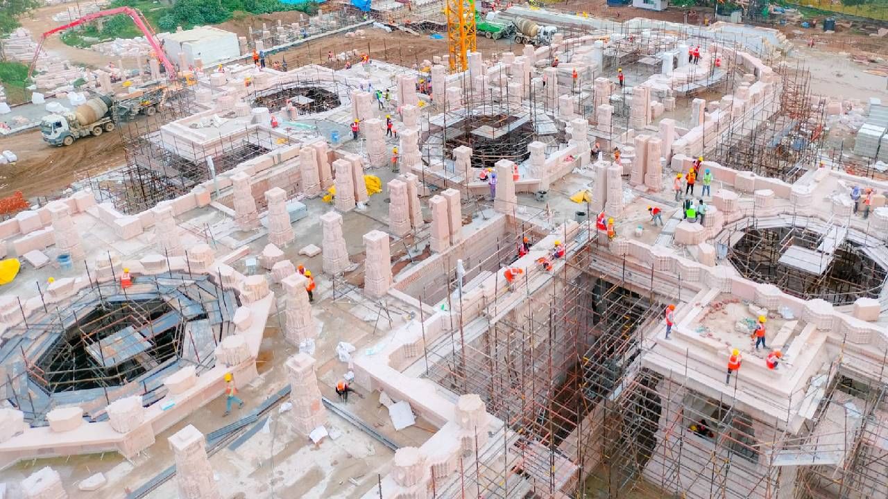 राम मंदिराच्या पहिल्या मजल्याचे काम जवळपास पूर्ण झाले आहे. आता दुसऱ्या मजल्याच्या कामाला वेग आला आहे. मंदिराच्या इतर भागांचे काम सुरु आहे. तसेच मंदिराच्या चारही बाजूला कॉरिडोर तयार केले जात आहे.