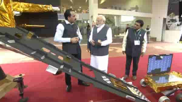 PM Narendra Modi : विक्रम लँडर जिथे उतरला त्या जागेच नाव शिवशक्ती पॉइंट, पंतप्रधान मोदींकडून घोषणा