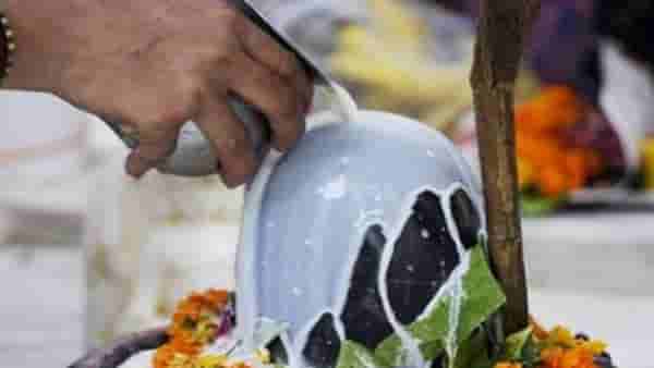 पंचांमृताने शिवाला अभिषेक करण्याला आहे विशेष महत्त्व, मनाच्या पाच विकारांशी आहे संबंध