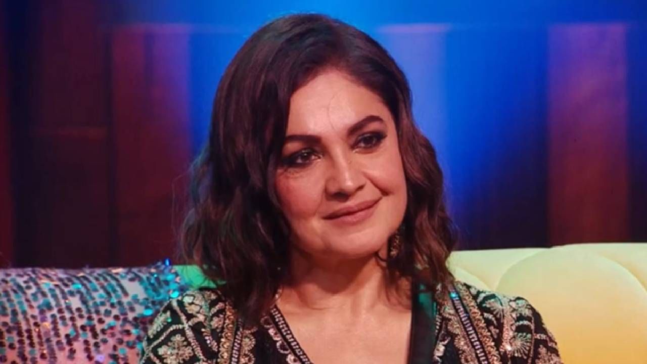 काही दिवसांपूर्वीच या किसिंग सीनबद्दल खुलासा करताना पूजा भट्ट ही दिसली होती. पूजा भट्ट ही बिग बाॅस ओटीटी 2 मुळे चांगलीच चर्चेत आली आहे.