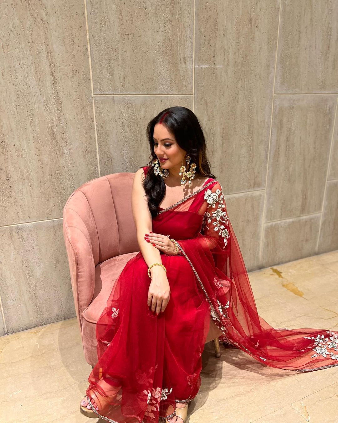 Puja Banerjee's gorgeous saree looks | Times of India