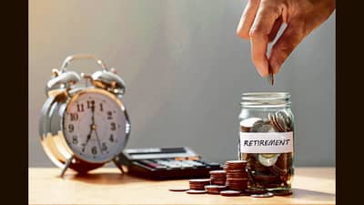 APY : निवृत्तीनंतर नसेल पैशांची चिंता! केवळ 210 रुपयांच्या गुंतवणुकीत मिळेल इतकी पेन्शन