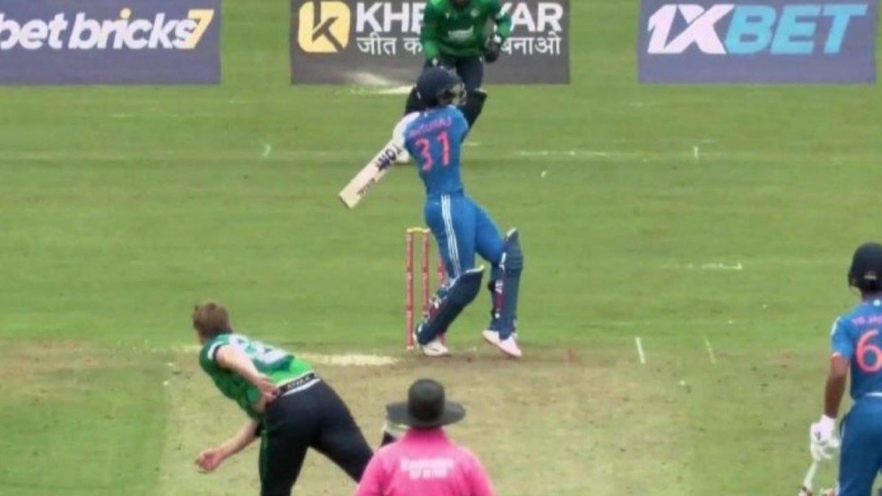 IND vs IRE T20 : जर तो चेंडू हुकला असता तर टीम इंडियाचा पराभव निश्चित होता! कसं होतं गणित ते वाचा IND vs IRE T20 : जर तो चेंडू हुकला असता तर टीम इंडियाचा पराभव निश्चित होता! कसं होतं गणित ते वाचा