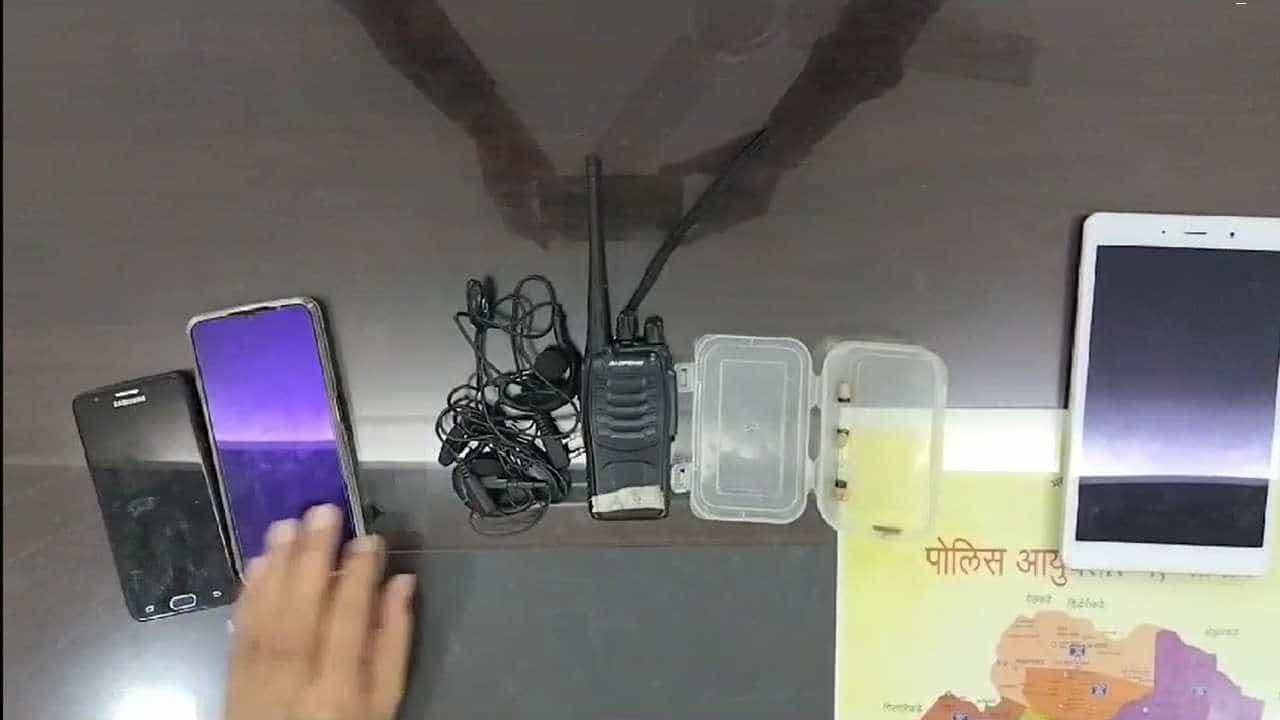 Talathi Bharti 2023 : तलाठी भरती परीक्षेत आधुनिक तंत्रज्ञानाचा वापर करणारा कॉपी बहाद्दर अटक, साथीदारांचा शोध सुरू...