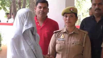 CRIME NEWS : नवऱ्याच्या मारहाणीला वैतागलेल्या पत्नीने घेतला टोकाचा निर्णय, 3 शार्प शूटर्सला दिलं काम, थोडीसी चूक...