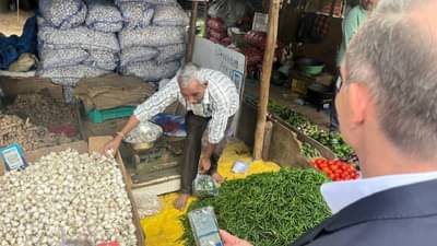 UPI Payment : जर्मनीचे मंत्री युपीआय पेमेंटच्या प्रेमात! भाजीपाला मार्केटमध्ये आधी केले हे काम