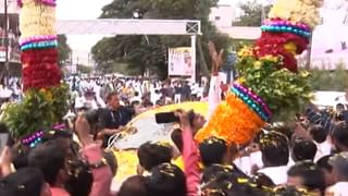 Cm Eknath Shinde Shirdi Sai Baba | मुख्यमंत्री एकनाथ शिंदे साईबाबांच्या चरणी, पाहा फोटो