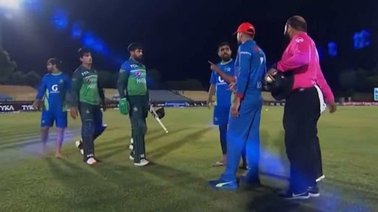 AFG vs PAK 2nd Odi | Babar Azam भर मैदानात संतापला, व्हीडिओ व्हायरल