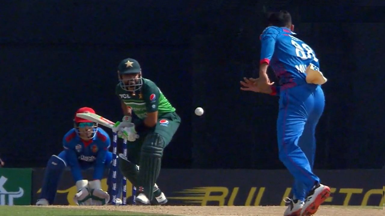 Babar Azam | बाबर आझम ललव्या बॉलवर ढेर, अफगाणिस्तान विरुद्ध बघा कसा आऊट झाला