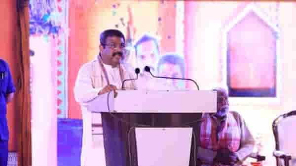मानसिक दिवाळखोरी आणि हिंदुफोबिया, केंद्रीय मंत्री धर्मेंद्र प्रधान यांचे सनातन वादावर उत्तर