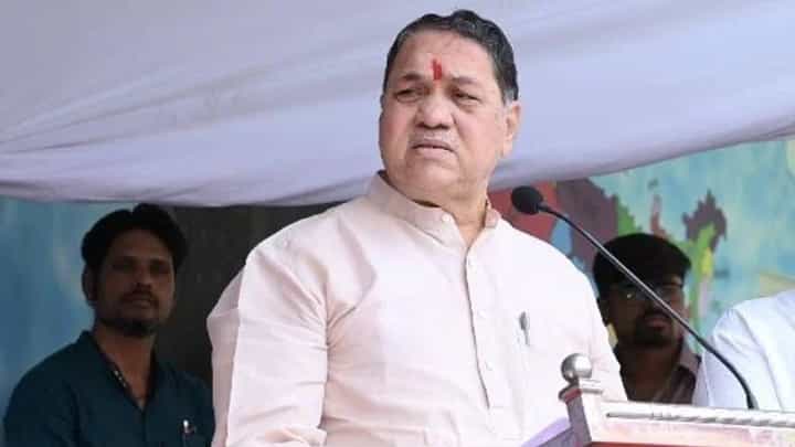 ‘पवार साहेबांना कमी लेखण्याचा प्रश्नच उद्भवत नाही’; वळसे पाटील यांचा यु टर्न ‘पवार साहेबांना कमी लेखण्याचा प्रश्नच उद्भवत नाही’; वळसे पाटील यांचा यु टर्न