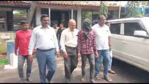 Dombivali Crime : फेरीवाला बनून इमारतीत रेकी करायचा, मग संधी साधून लूट करुन पसार व्हायचा !