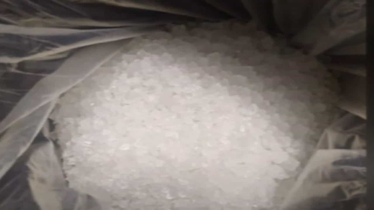 डीआरआय पुणे युनिटकडून मोठी कारवाई, तब्बल १०१ किलो मेथाक्युलोन ड्रग्ज डीआरआय पुणे युनिटकडून मोठी कारवाई, तब्बल १०१ किलो मेथाक्युलोन ड्रग्ज