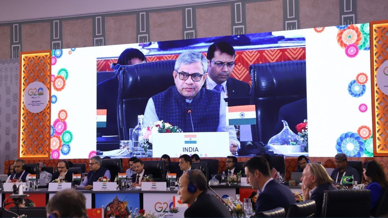 तंत्रज्ञानाचे फायदे प्रत्येक नागरिकापर्यंत पोहोचले पाहिजे असा पंतप्रधान मोदींचा विचार - अश्विनी वैष्णव