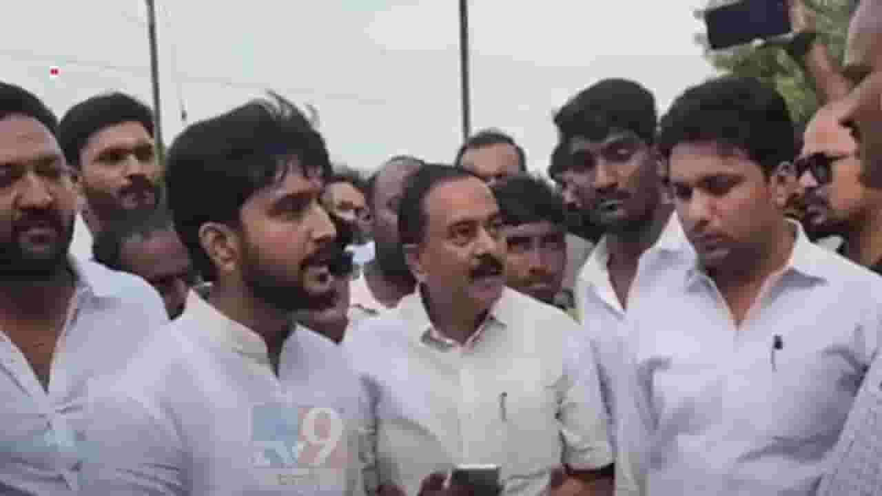 भूमिपूजन फलकावरून वाद शिगेला, भाजप आणि राष्ट्रवादी काँग्रेसचे कार्यकर्ते एकमेकांना कुठे भिडले?