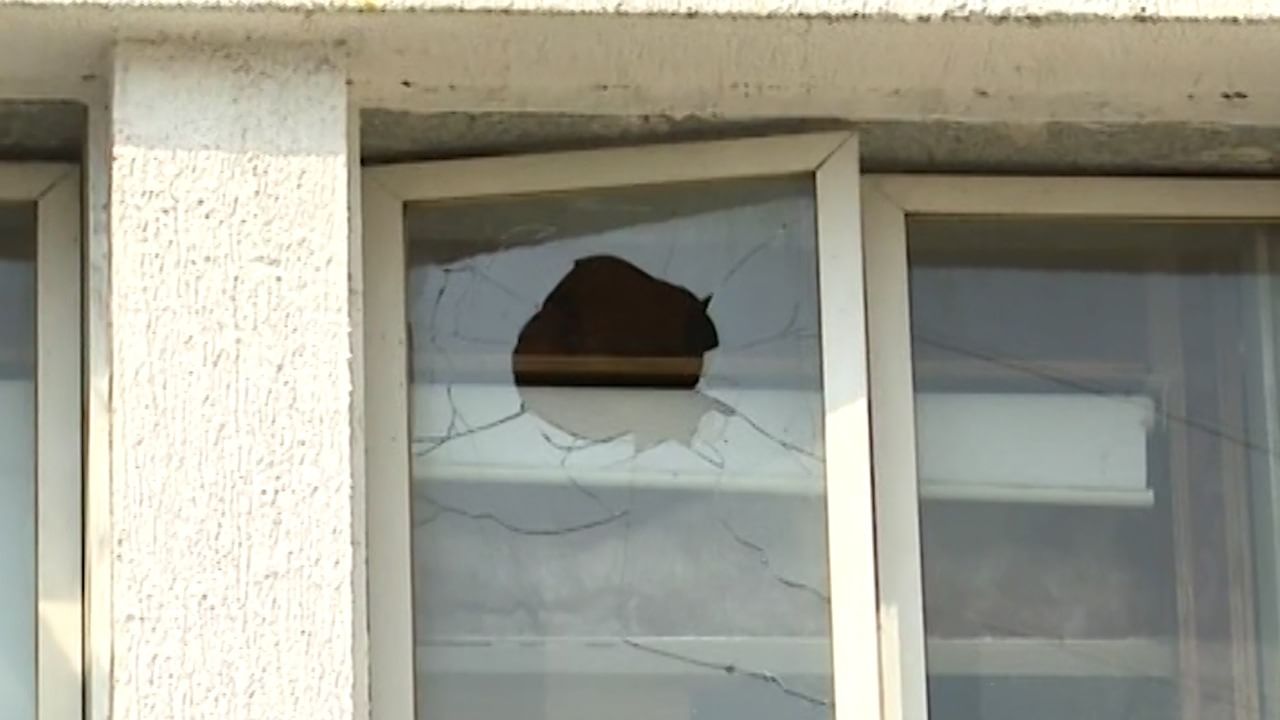 BIG BREAKING | मंत्रालयाजवळ ब्लास्ट, वाहनांचं नुकसान, खिडक्यांच्या काचा फुटल्या आणि खळबळ!