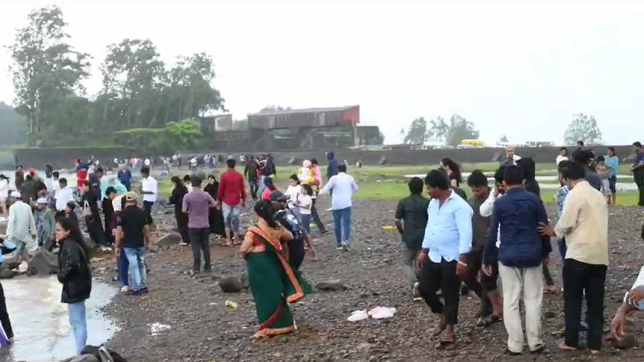 अत्यावश्यक सेवा वगळता उद्या रविवार 13 ऑगस्ट सकाळी 7 वाजेपासुन 16 ऑगस्ट रात्री 8 वाजपर्यंत हे नियमन करण्यात येणार आहे.