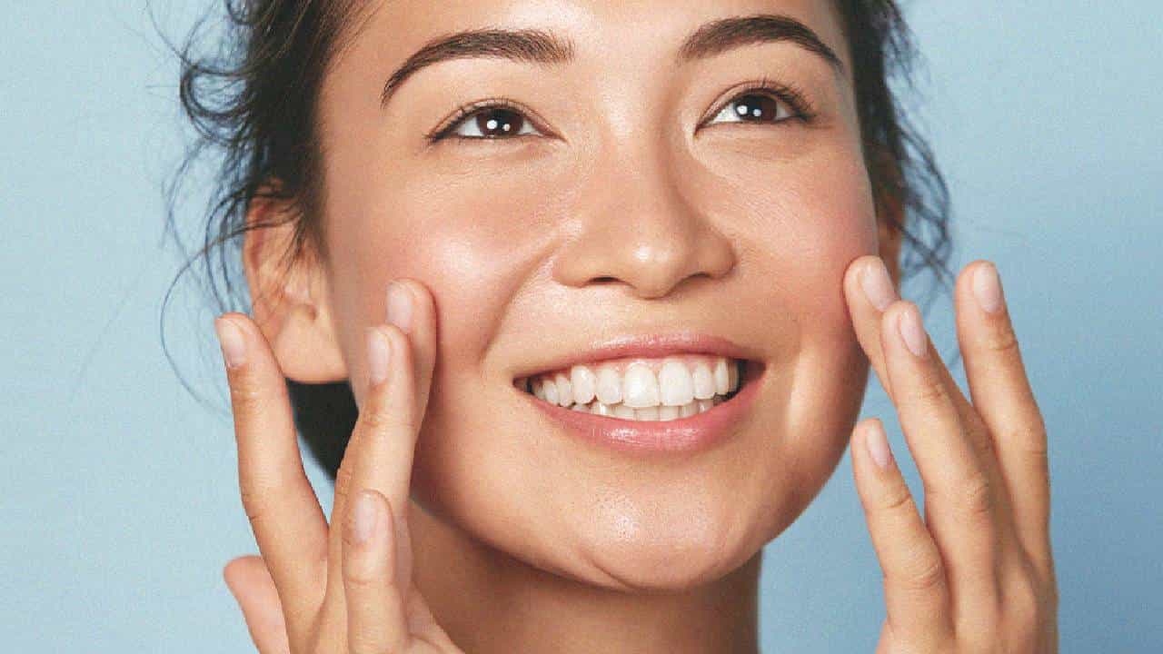 Oily Skin असणाऱ्यांनी चमकदार चेहरा कसा मिळवायचा? आठवड्यातून या 2 गोष्टी करा