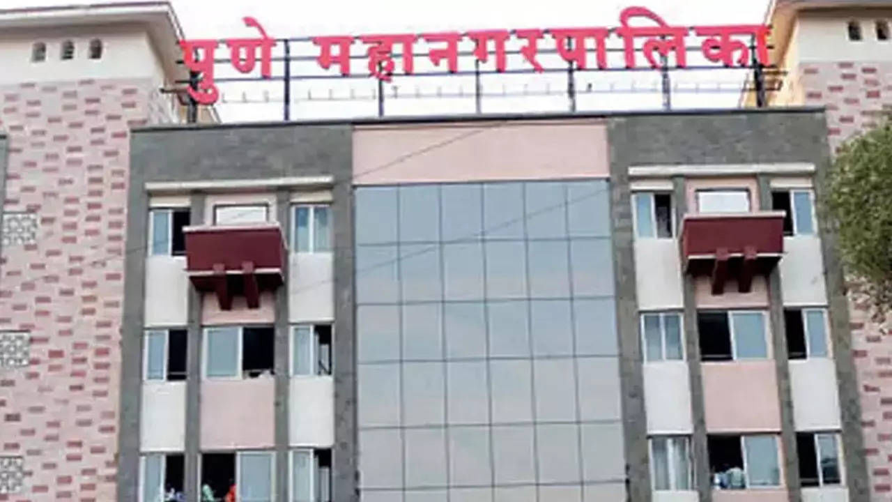 पुणे होर्डिंगच्या स्ट्रक्चरल ऑडिटमध्ये गोलमाल? महानगरपालिकेने घेतला मोठा निर्णय पुणे होर्डिंगच्या स्ट्रक्चरल ऑडिटमध्ये गोलमाल? महानगरपालिकेने घेतला मोठा निर्णय