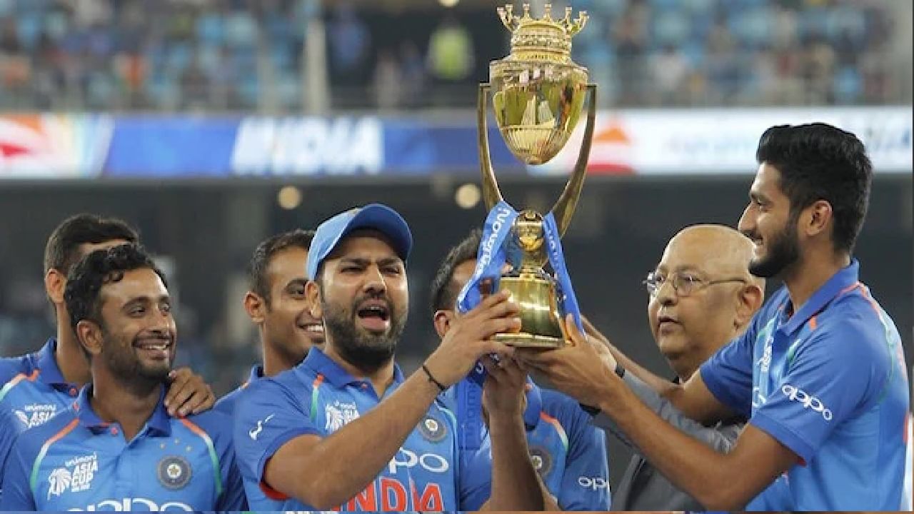 आशिया कप स्पर्धेला 30 ऑगस्टपासून सुरुवात होत आहे. टीम इंडिया या आशिया कप 2023 साठी सज्ज झाली आहे. 