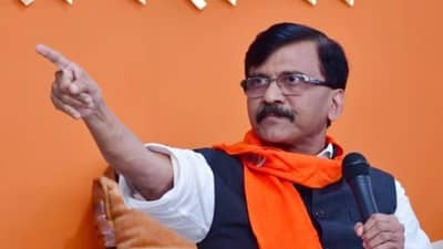 sanjay raut lok sabha election : संजय राऊत या मतदारसंघातून लोकसभा निवडणूक लढवणार?; राजकीय हालचालींना प्रचंड वेग