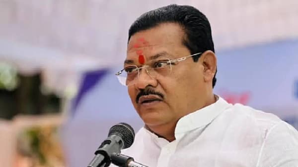 Sanjay Shirsat : जरांगे पाटील यांच्या आंदोलनावर कोण राजकीय पोळी भाजतंय? संजय शिरसाट म्हणाले…