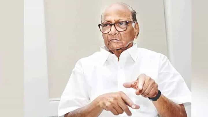 राज्यातील कांदा उत्पादकांसाठी अजित पवार गटाचा हा नेता भेटणार शरद पवार यांना; घेणार सल्ला राज्यातील कांदा उत्पादकांसाठी अजित पवार गटाचा हा नेता भेटणार शरद पवार यांना; घेणार सल्ला