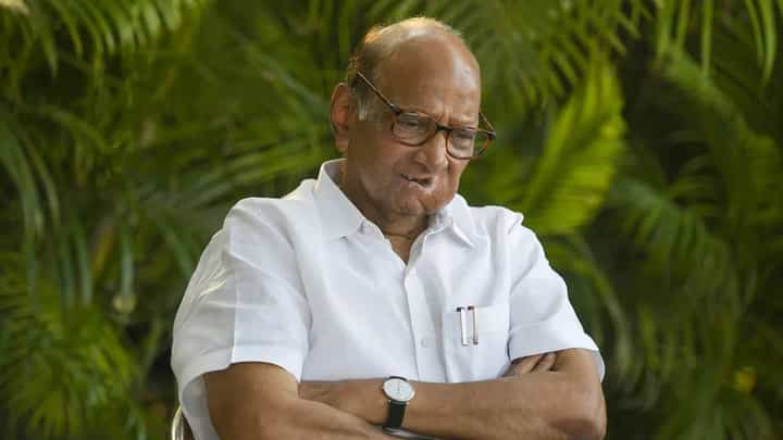 ‘Sharad Pawar यांनी राजकारणातून रिटायर व्हावं’, कुणी केलं मोठं वक्तव्य अन् दिला सल्ला? ‘Sharad Pawar यांनी राजकारणातून रिटायर व्हावं’, कुणी केलं मोठं वक्तव्य अन् दिला सल्ला?