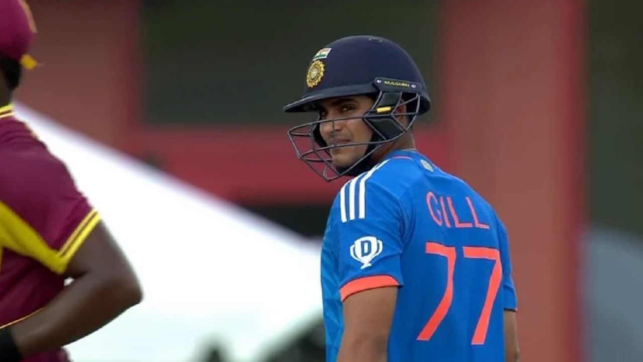 WI vs IND 5th T20I | शुबमन गिल याला रिव्यू न घेणं महागात पडलं, सूर्यकुमार यादव देखील पाहत राहिला