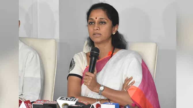 Pankaja Munde | मी तिच्या बाजूने खंबीरपणे उभी, सुप्रिया सुळे नेमकं काय म्हणाल्या?