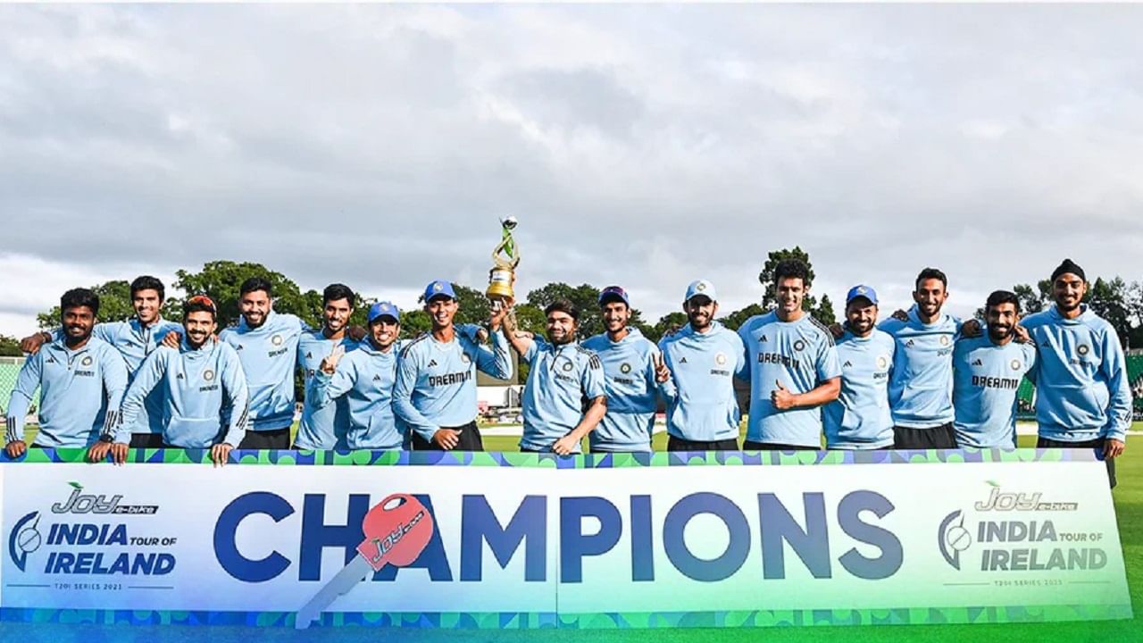 Ireland vs India T20i Series | आयर्लंड विरुद्ध टी 20 मालिका विजय, कॅप्टन जसप्रीत बुमराह याचा मोठा रेकॉर्ड Ireland vs India T20i Series | आयर्लंड विरुद्ध टी 20 मालिका विजय, कॅप्टन जसप्रीत बुमराह याचा मोठा रेकॉर्ड