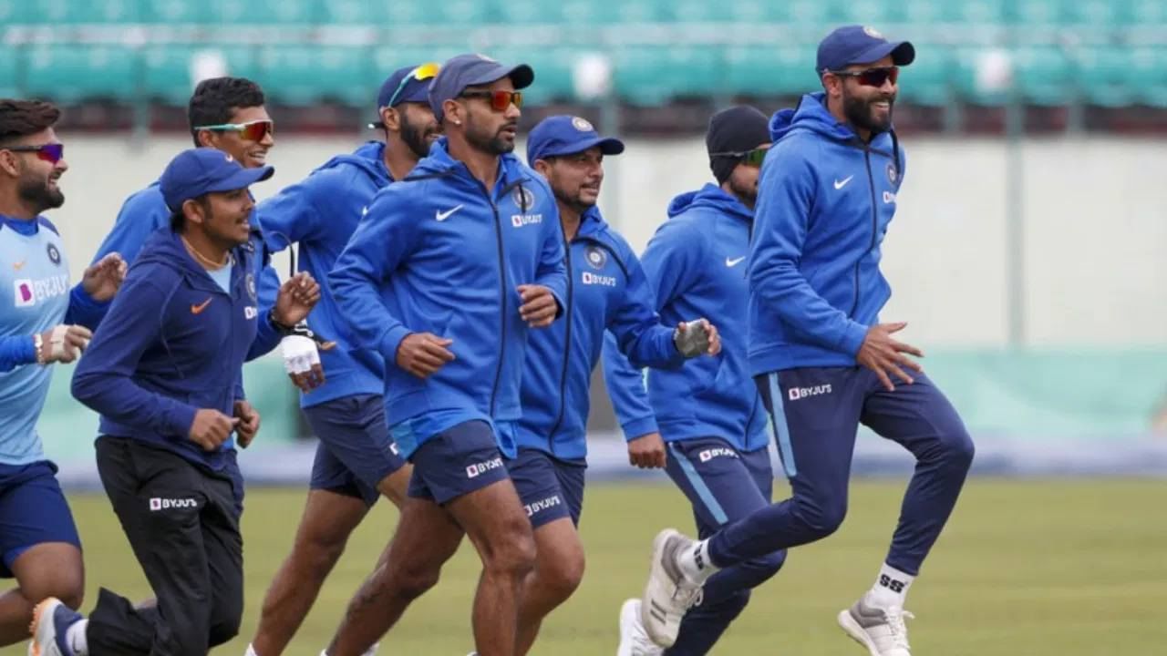 भारतीय संघात निवडीसाठी यो-यो टेस्ट अनिवार्य केली पाहिजे,असं विराट कोहली कर्णधार असताना म्हणाला होता. त्यानंतर ही चाचणी टीम इंडियासाठी अनिवार्य करण्यात आली आहे. तसेच आंतरराष्ट्रीय क्रिकेटमधील खेळाडूंच्या फिटनेसचे मोजमाप करण्यासाठी या चाचणीचा वापर बेंचमार्क म्हणून केला जातो.