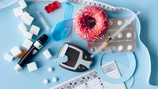 Diabetes च्या रूग्णांनो ‘या’ फळांपासून लांबच राहा, नाहीतर झटक्यात वाढेल साखरेचं प्रमाण!