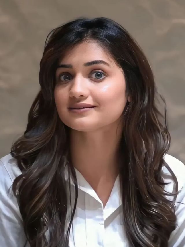 Hruta Durgule: एक्सप्रेशन क्वीन हृता दुर्गुळेचे भन्नाट लुक पाहिले का? Hruta Durgule: एक्सप्रेशन क्वीन हृता दुर्गुळेचे भन्नाट लुक पाहिले का?