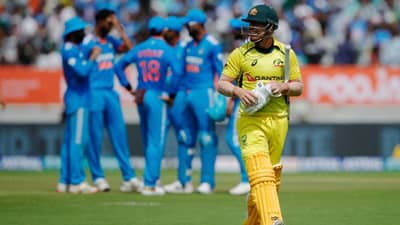 IND vs AUS 3rd ODI : ऑस्ट्रेलियाचं भारतासमोर 352 धावांचं मोठं आव्हान, टीम इंडियाच्या फलंदाजीकडे लक्ष