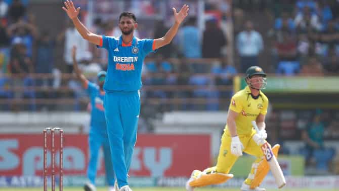 IND vs AUS : मालिकेचा शेवट गोड करण्यात टीम इंडियाला अपयश, ऑस्ट्रेलियाने तिसरा सामना 66 धावांनी जिंकला