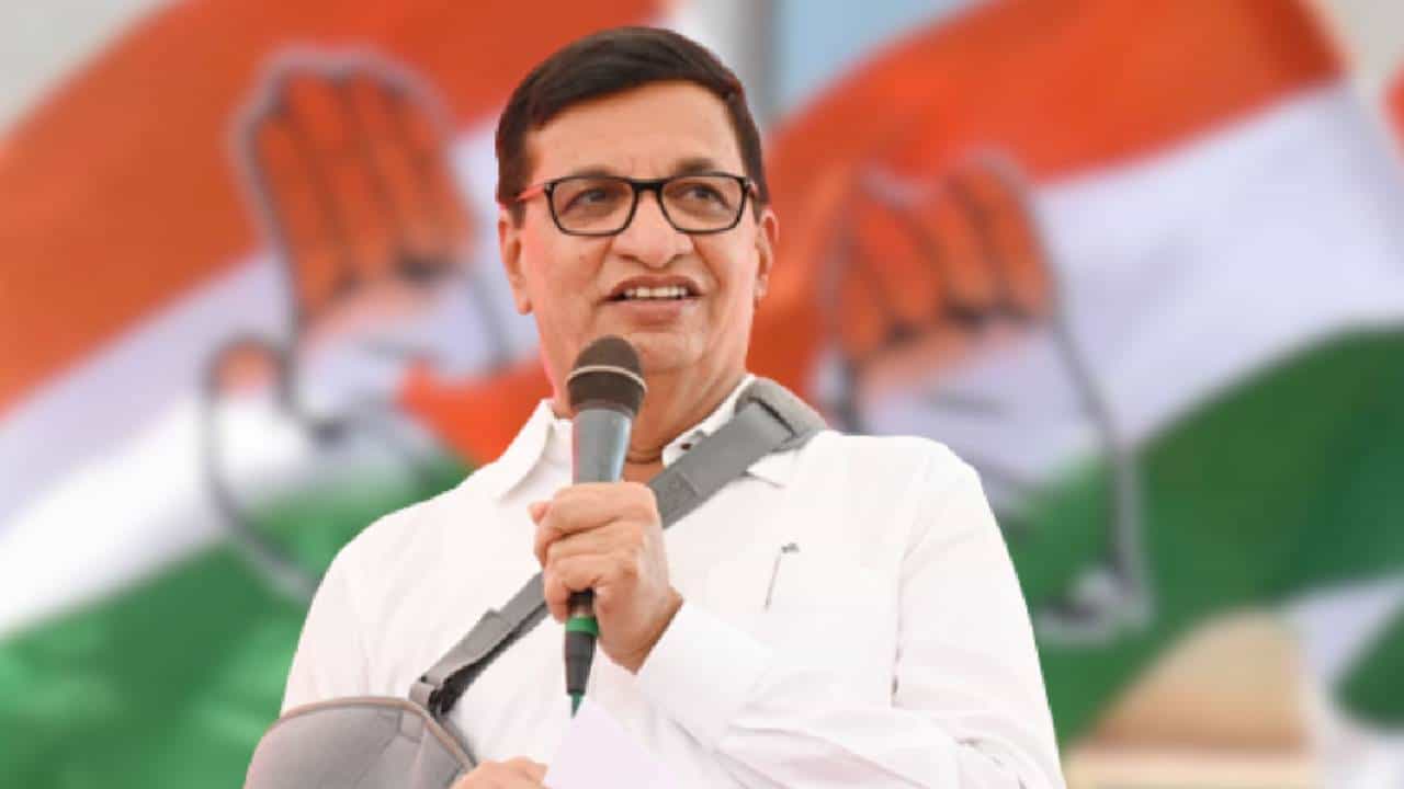 Balasaheb Thorat यांचा हल्लाबोल, 'भाजपनं खोटेनाटे आश्वासन दिले अन् सत्तेत जाऊन बसले' Balasaheb Thorat यांचा हल्लाबोल, 'भाजपनं खोटेनाटे आश्वासन दिले अन् सत्तेत जाऊन बसले'