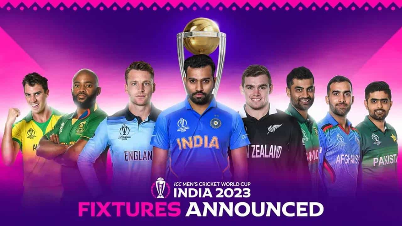 वनडे वर्ल्डकप 2023 स्पर्धा 5 ऑक्टोबरपासून भारतात खेळली जाणार आहे. भारत या वर्ल्डकप स्पर्धेत जेतेपदाचा दावेदार मानला जात आहे. त्यामुळे तिसऱ्यांदा वर्ल्डकप जिंकण्यासाठी प्रयत्नशील असेल. यासाठी टीम इंडियाची घोषणा देखील करण्यात आली आहे. यावेळी पाच जमेच्या बाजू टीम इंडियाच्या बाजूने आहेत.