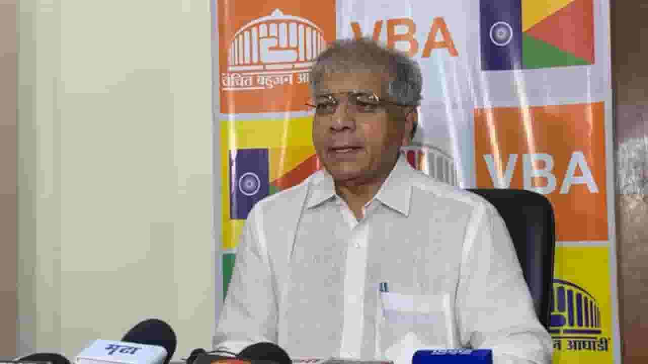 दिवाळीनंतर कत्तल की रात होणार? प्रकाश आंबेडकर यांनी काय केलं सूचक भाष्य?