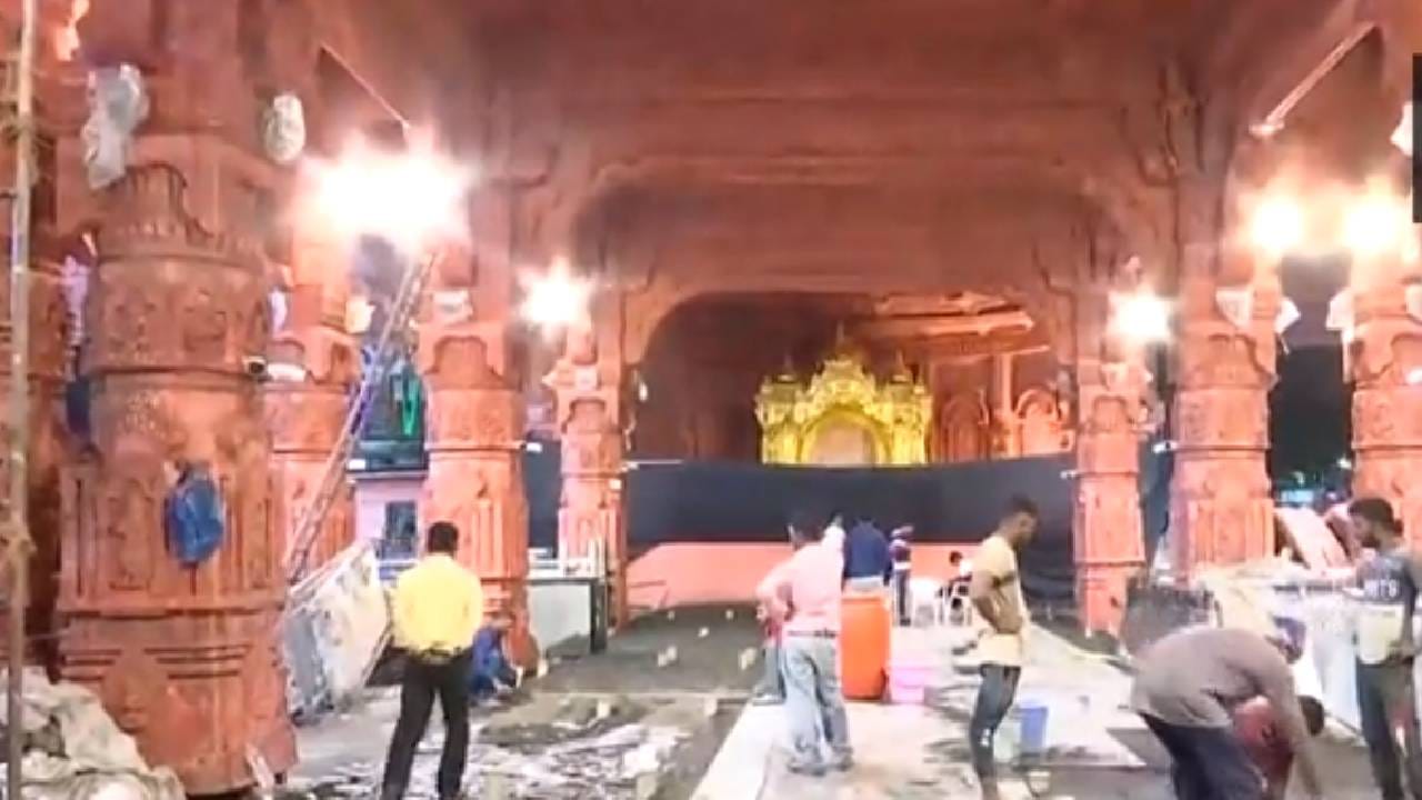 श्री राम मंदिराच्या प्रतिकृतीचे सभा मंडप फायबर ग्लासमध्ये तयार करण्यात आले.  या मंडपात २८ खांब आहेत. ४० बाय ४० जागेत मंदिराची प्रतिकृती तयार केली जात आहे. त्याची उंची २५ फुट आहे. 
