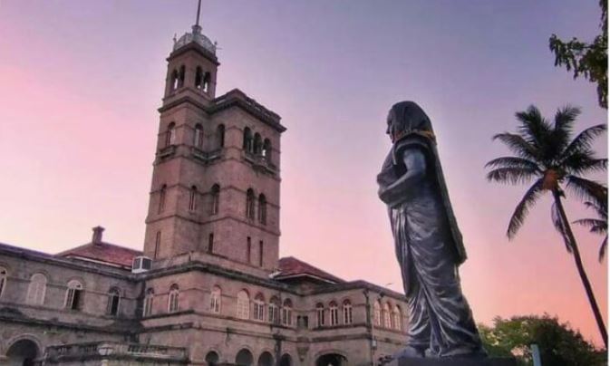Pune University | पुणे विद्यापीठाचा दणका, 100 महाविद्यालयांना नोटीस, काय आहे कारण? Pune University | पुणे विद्यापीठाचा दणका, 100 महाविद्यालयांना नोटीस, काय आहे कारण?