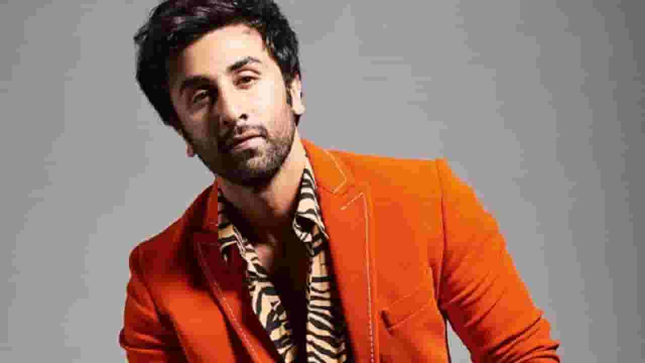 Ranbir Kapoor च्या अडचणी वाढणार? ईडीनं बजावलं समन्स, काय आहे प्रकरण?
