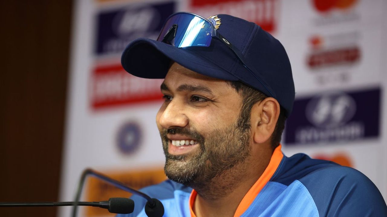 INDvsSL : प्लेइंग 11 मध्ये नसलेल्या खेळाडूने त्या गेमचेंजर कॅचने भारताला जिंकवलं, पाहा व्हिडीओ INDvsSL : प्लेइंग 11 मध्ये नसलेल्या खेळाडूने त्या गेमचेंजर कॅचने भारताला जिंकवलं, पाहा व्हिडीओ