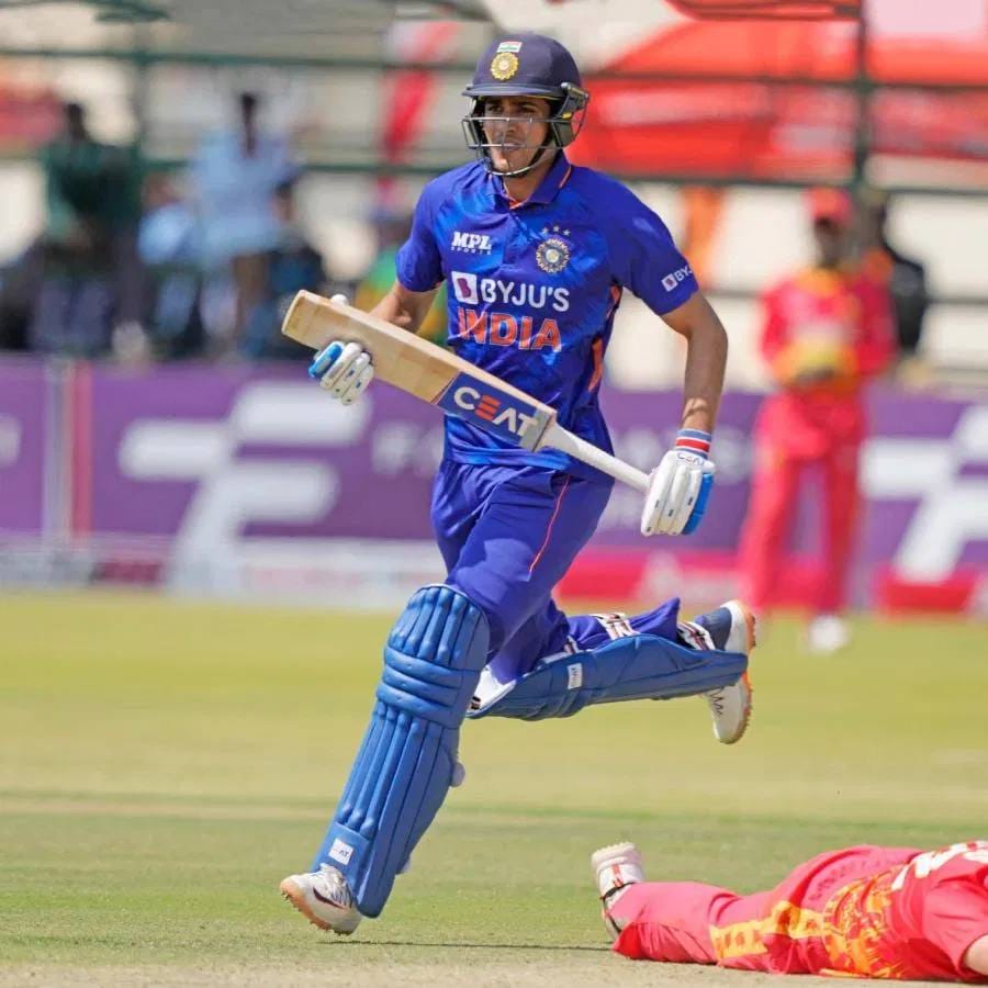 आशिया कप स्पर्धेत नेपाळ विरुद्ध 62 चेंडूत 67 धावा केल्या आणि एकदिवसीय सामन्यात 1500 धावा करणारा तरूण खेळाडू ठरला आहे. तसेच आयपीएल 2023 मध्ये 16 सामन्यांमध्ये 851 धावा करून 700 धावांचा टप्पा गाठणारा तरूण खेळाडू ठरला आहे. 