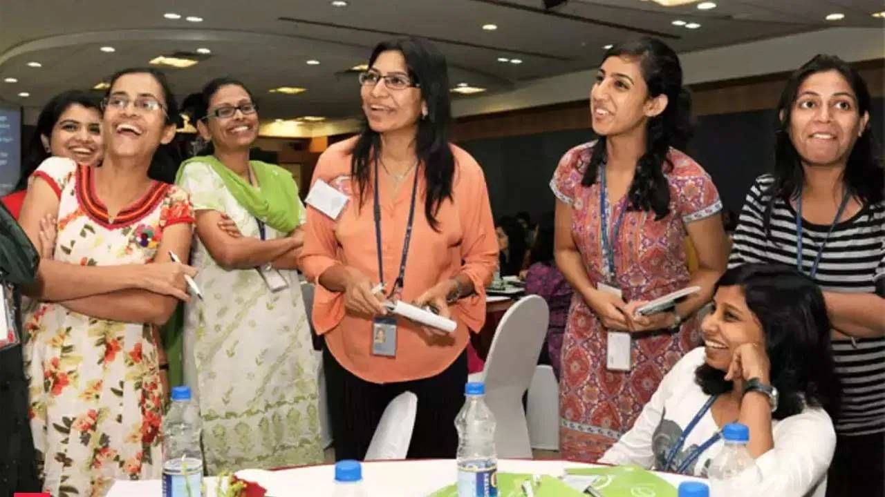 Women Reservation Bill 2023 : महिला आरक्षण विधेयक संसदेत, पण टाटाच्या 'या' कंपनीची का होतेय चर्चा?; आरक्षणाशी काय संबंध? Women Reservation Bill 2023 : महिला आरक्षण विधेयक संसदेत, पण टाटाच्या 'या' कंपनीची का होतेय चर्चा?; आरक्षणाशी काय संबंध?